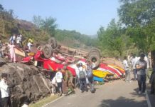 उधमपुर में बस दुर्घटना में 21 लोगों की मौत, मोदी ने जताया शोक, अनुग्रह राशि की घोषणा की