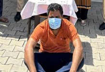 हनी-ट्रैप और ब्लैकमेलिंग के जरिए 500 से अधिक महिलाओं से दो करोड़ की ठगी