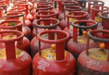 HPCL की गैस सिलेंडर आपूर्ति सामान्य, घरों को दे रही है दैनिक 15.2 लाख एलपीजी सिलेंडर