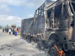 मणिपुर में फिर हिंसा भड़कने के बाद इंटरनेट प्रतिबंधित, कर्फ्यू लागू