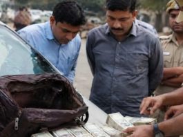 सिरोही में श्रम कल्याण अधिकारी की अनुबंधित कार से डेढ़ लाख रुपए बरामद