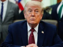 जब तक समझौता नहीं हो जाता, अमरीका ईरानी बंदरगाहों से नहीं हटाएगा नाकेबंदी : ट्रम्प