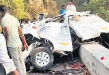 तमिलनाडु में केरल के पर्यटकों से भरी वैन दुर्घटनाग्रस्त, 9 लोगों की मौत