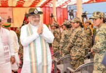 बीएसएफ, सेना, जागरूक नागरिक और प्रशासन का बनाएं मजबूत चतुष्कोणीय सुरक्षा ग्रिड : अमित शाह