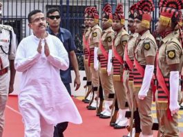 बांग्लादेश सीमा पर कंटीले तार लगाने के लिए बीएसएफ को जमीन हस्तांतरित करेगी पश्चिम बंगाल सरकार