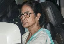 भवानीपुर सीट पर 15,105 वोटों से हार गईं ममता बनर्जी