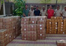 भीलवाड़ा में कंटेनर ट्रक से 21 लाख रुपए की अवैध शराब बरामद