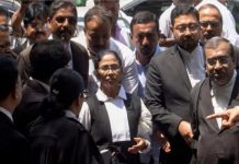 बार काउंसिल ने ममता बनर्जी के बार में नामांकन से संबंधित सभी विवरण मांगे