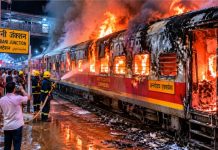 मधुबनी स्टेशन पर खड़ी अन्त्योदय ट्रेन की बोगी में आग, एक बोगी जलकर नष्ट
