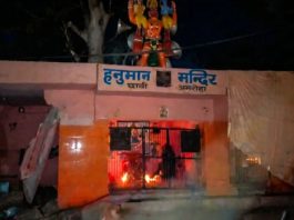 अमरोहा में बेकाबू ट्रक मंदिर में घुसा, रामायण पाठ कर रहे 3 श्रद्धालुओं की मौत