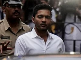मदन मित्रा से जुड़े परिसरों पर ईडी की तलाशी, अभिषेक बनर्जी के आवास पर छापा
