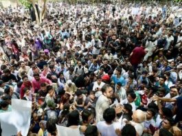 सीजेपी ने किशोरों को किया आकर्षित, जीवन के पहले प्रदर्शन में पहुंचे युवा