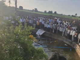 प्रसिद्ध तीर्थ स्थल पंढरपुर के पास दर्दनाक सड़क हादसा, 9 तीर्थयात्रियों की मौत