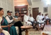 तृणमूल में बढ़ी अंदरूनी कलह, बागी सांसदों ने दिल्ली में भाजपा नेताओं से की मुलाकात