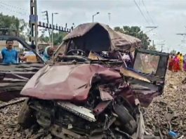 मुर्शिदाबाद ट्रेन दुर्घटना में दो स्कूली बच्चों सहित 3 की मौत, कई घायल