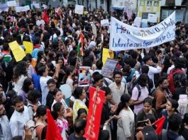 कॉकरोच जनता पार्टी दिल्ली में विरोध प्रदर्शन के बाद कोलकाता में करेगी रैली