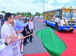 मुख्यमंत्री भजनलाल शर्मा ने जयपुर में रोडवेज की 144 नई बसों को दिखाई हरी झंडी