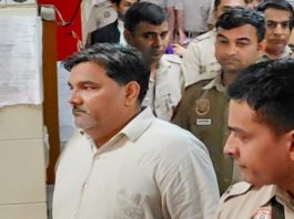 दिल्ली दंगों के दौरान आईबी अधिकारी की हत्या मामले में ताहिर हुसैन सहित 5 को उम्र कैद