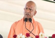 हनुमानगढ़ी की सीढ़ियों पर नमाज पढ़वाने का पाप करने वाले क्या जामा मस्जिद में हनुमान चालीसा करा पाएंगे : योगी