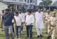 अलवर में अमित शाह की सभा से पहले कांग्रेस कार्यकर्ताओं पर पुलिस की कार्रवाई