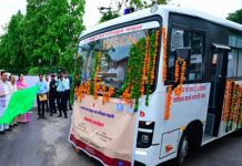 जेपी नड्डा एवं भजनलाल शर्मा ने 10 अत्याधुनिक रक्त संग्रहण एवं परिवहन वाहनों को दिखाई हरी झंडी