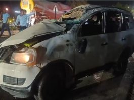चेन्नई के पास टायर फटने से कार पलटी, तीन छात्रों की मौत, चार घायल