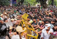 जंतर मंतर पर हुए प्रदर्शनों के दौरान पुलिस की कथित बर्बरता की जांच कर रहे पैनल के पुनर्गठन की मांग, सुप्रीम कोर्ट में अर्जी दाखिल