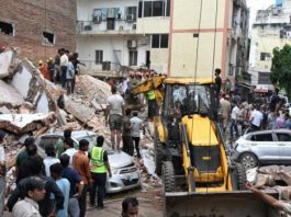 सत्य निकेतन इमारत हादसे पर खरगे, राहुल, प्रियंका ने जताई गहरी चिंता