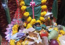 अजमेर में पंचशील नगर के मनकामेश्वर महादेव मन्दिर में गूंजे कृष्ण जन्म के जयकारे