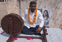 भीलवाड़ा कांग्रेस में फिर गरमाया 17 प्रत्याशियों का सिंबल विवाद, मनोज पालीवाल धरने पर बैठे