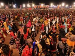 विहिप ने महाराष्ट्र में गरबा और डांडिया कार्यक्रमों में मुसलमानों के शामिल होने पर रोक लगाई