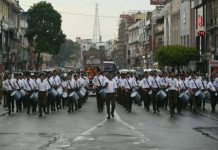 घोष की गूंज के साथ निकला पथ संचलन, कदम से कदम मिलाकर चले स्वयंसेवक