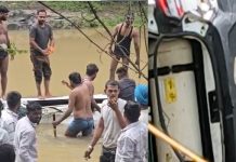 नलखेड़ा में बरसाती नाले में तेज बहाव में कार बहने से ओडिशा के 7 श्रद्धालुओं समेत 8 की मौत