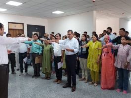 अजमेर में नशामुक्ति का संकल्प, कलेक्टर लोक बन्धु ने अधिकारियों-कर्मचारियों को दिलाई शपथ