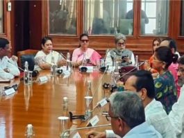 TMC में फिर सियासी भूचाल! 17 सांसद BJP में जा सकते हैं, बागी सांसद जगदीश बसुनिया का बड़ा दावा