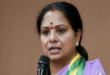 तेलंगाना में TRS अध्यक्ष कविता ने अश्लील टिप्पणी करने वाले पुलिस अधिकारी के खिलाफ कार्रवाई की मांग की