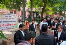 अखिल भारतीय अधिवक्ता परिषद के 35वें स्थापना दिवस पर बांटें 100 किलो लड्डू