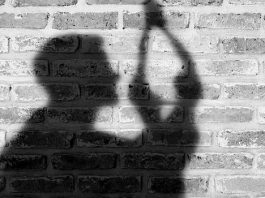 भीलवाड़ा के कांस्या गांव में नशे में युवक रस्सी के फंदे पर लटका, परिजनों ने बचाया