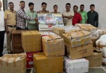 मुंबई में नकली विदेशी सिगरेट और ई-सिगरेट का कारोबार पकड़ा, 19 अरेस्ट; 72.21 लाख का माल जब्त