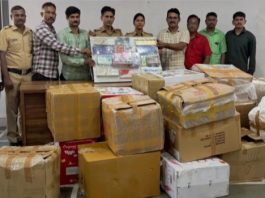 मुंबई में नकली विदेशी सिगरेट और ई-सिगरेट का कारोबार पकड़ा, 19 अरेस्ट; 72.21 लाख का माल जब्त