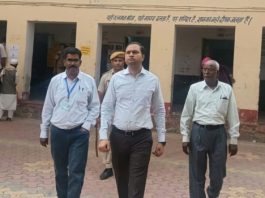 पंचायतीराज आम चुनाव-2026 द्वितीय चरण : कलक्टर ने मतदान बूथों का किया निरीक्षण