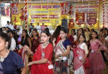 सिरोही के रामझरोखा मैदान में गरबा की धूम, गुजराती रंग में घुली मारवाड़ की लोक संस्कृति